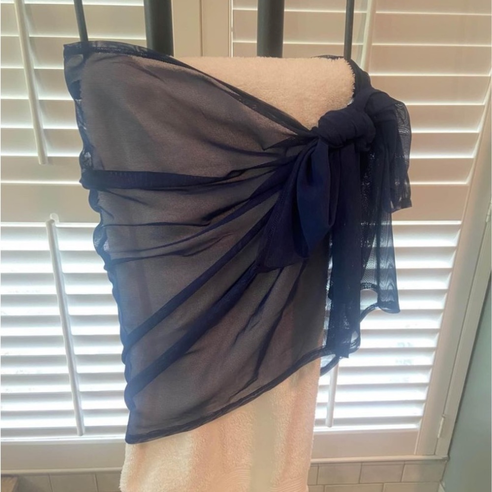 LaBlanca Navy blue swim cover-up.